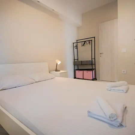 Eleni Seafront By Rentalspro Services-nea Moudania Halkidiki Apartment Nea Moudania