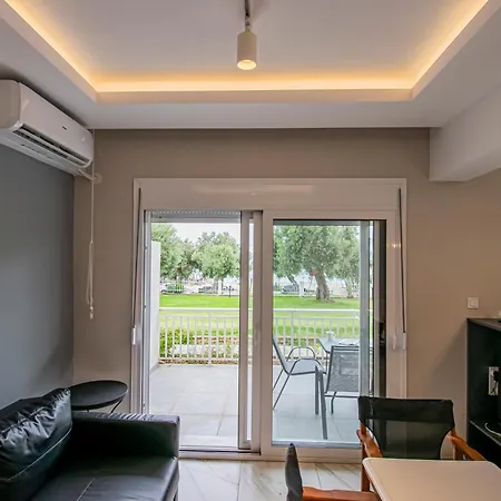 Eleni Seafront By Rentalspro Services-nea Moudania Halkidiki Lägenhet