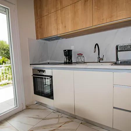 Apartment Eleni Seafront By Rentalspro Services-nea Moudania Halkidiki